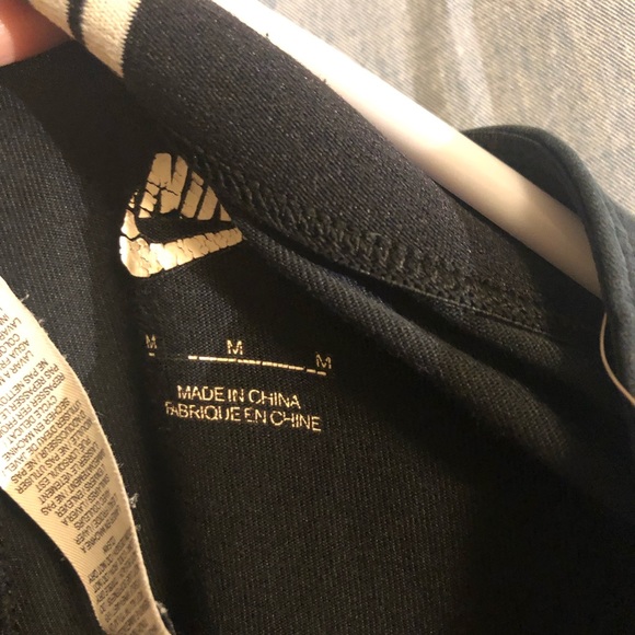 Black Nike leggings - Picture 2 of 2